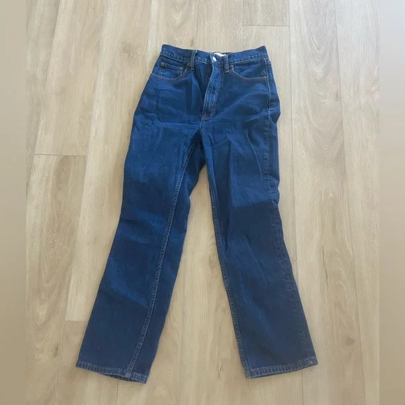 Abercrombie High Rise Straight - Picture 7 of 7